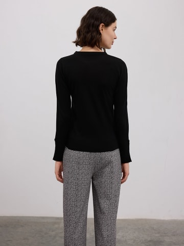 BGN Sweter w kolorze czarnym