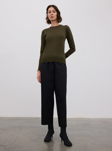 BGN Sweter w kolorze ciemnozielonym