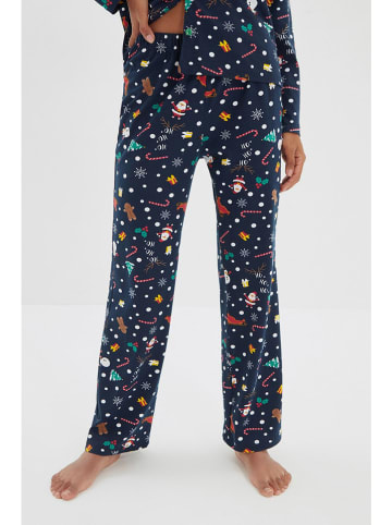 trendyol Pyjama in Dunkelblau