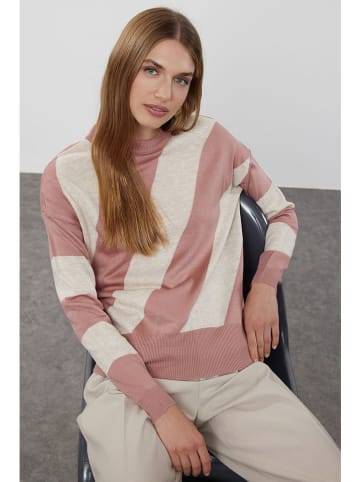trendyol Pullover in Rosa