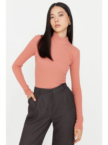 trendyol Longsleeve in Koralle
