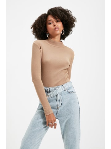 trendyol Longsleeve in Camel