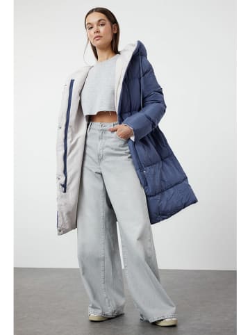 trendyol Wintermantel in Grau/ Dunkelblau