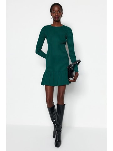 trendyol Kleid in Grün