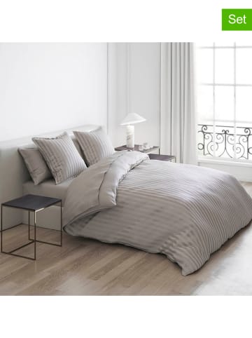 Cacharel 2-delige set: satijnen kussenslopen beige