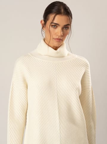 APART Golf w kolorze kremowym