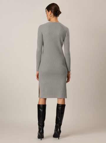 APART Gebreide jurk grijs