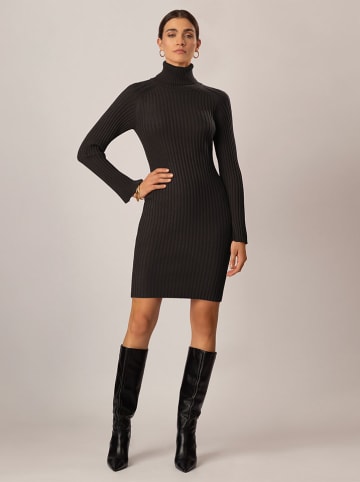 APART Strickkleid in Schwarz