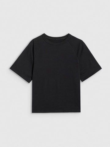 4F Shirt in Schwarz