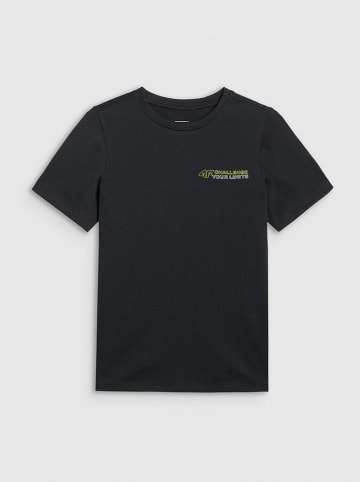 4F Shirt in Schwarz