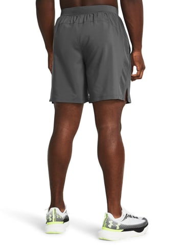 Under Armour Trainingsshort "Launch 7" grijs