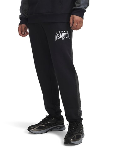 Under Armour Spodnie dresowe "Rival" w kolorze czarnym