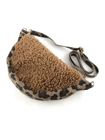 Marlon Leder-Brustbeutel in Hellbraun - (B)36 x (H)17 x (T)10 cm