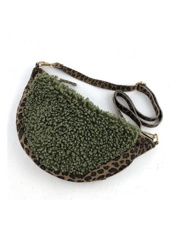 Marlon Leder-Brustbeutel in Khaki - (B)36 x (H)17 x (T)10 cm