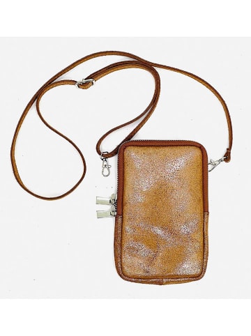 Marlon Leder-Handytasche in Hellbraun - (B)11 x (H)17 x (T)1 cm