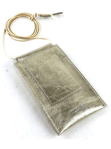 Marlon Leder-Handytasche in Gold - (B)11 x (H)16 x (T)0,50 cm