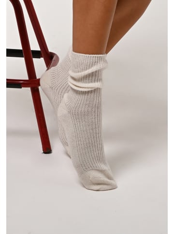AUTHENTIC CASHMERE Kaszmirowe skarpety "Chewila" w kolorze kremowym