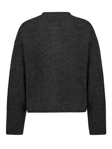 Sublevel Cardigan in Schwarz