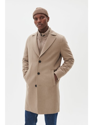 Matinique Mantel in Beige