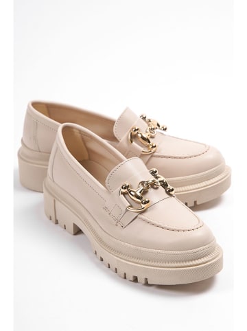 trendyol Mokassins in Creme