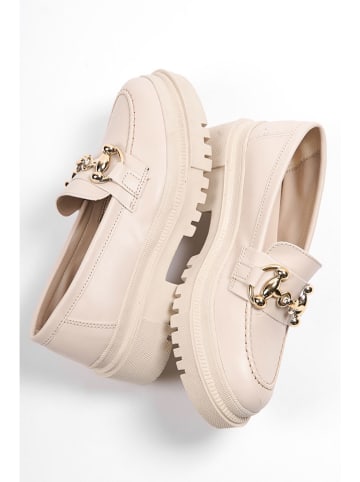 trendyol Mokassins in Creme