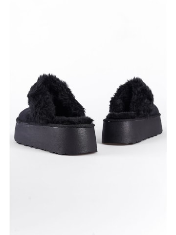 trendyol Slipper in Schwarz