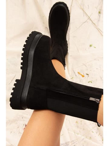 trendyol Stiefeletten in Schwarz