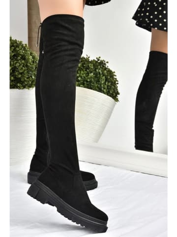 trendyol Stiefel in Schwarz