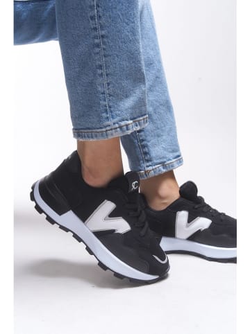 trendyol Sneakers zwart
