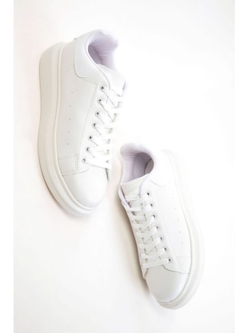 trendyol Sneakers in Weiß