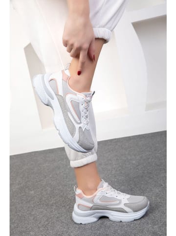 trendyol Sneakers in Grau