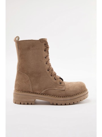 trendyol Boots in Hellbraun
