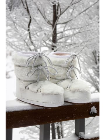 trendyol Winterboots in Weiß