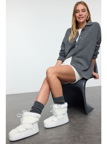 trendyol Winterboots in Weiß