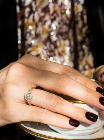 CARATELLI Gouden ring "Nosy" met diamanten