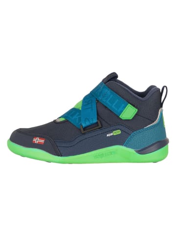 Trollkids Buty zimowe "Nordfjord" w kolorze granatowym do chodzenia na boso