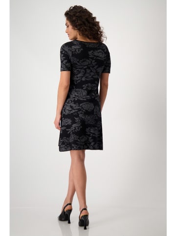 monari Kleid in Schwarz