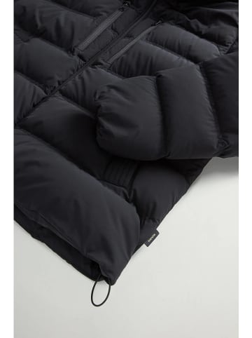 Woolrich Kurtka puchowa w kolorze czarnym