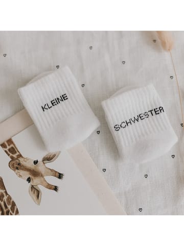Eulenschnitt Socken "Kleine Schwester" in Weiß