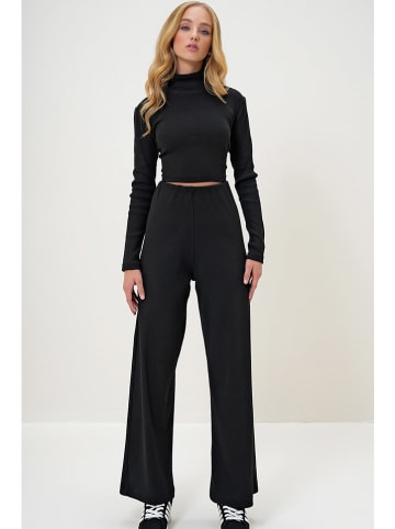 Trend Alaçatı Stili 2tlg. Outfit in Schwarz