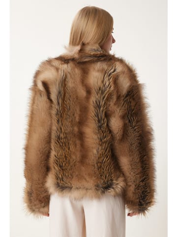 Happiness Istanbul Kunstfell-Jacke in Hellbraun