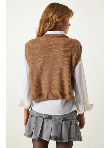 Happiness Istanbul Pullunder in Hellbraun