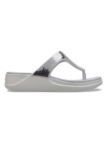 Crocs Japonki "Boca Sequin Wedge" w kolorze szarym