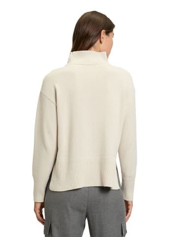 Betty Barclay Sweter w kolorze beżowym