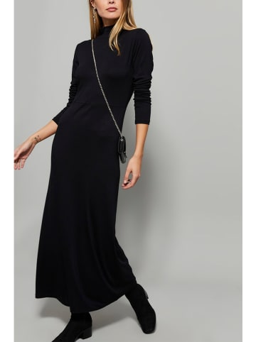 Milan Kiss Kleid in Schwarz