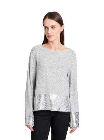 BETTY & CO Sweatshirt in Grau/ Silber
