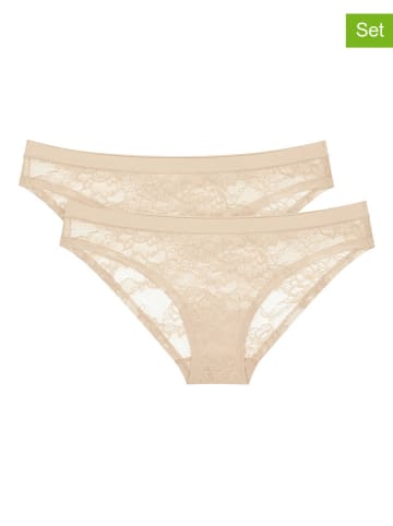 Triumph Figi (2 pary) "Smart Deco Brazilian" w kolorze kremowym