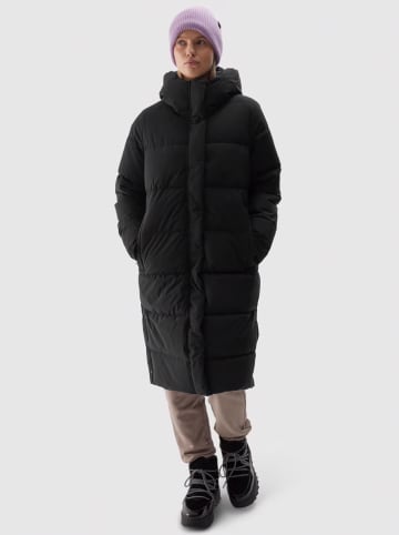 4F Płaszcz puchowy w kolorze czarnym