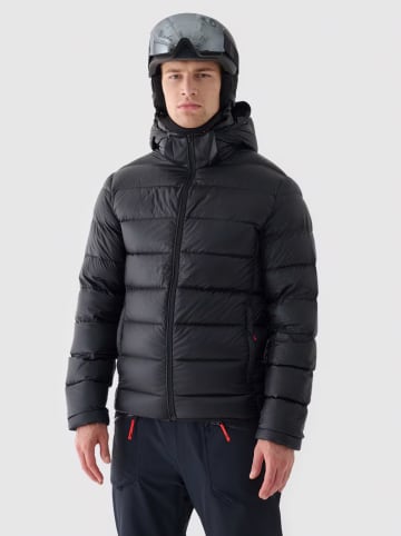 4F Daunenjacke in Schwarz