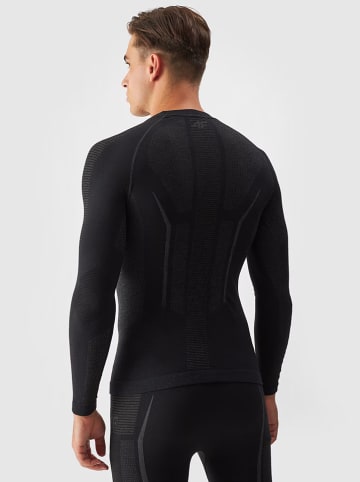 4F Thermounterhemd in Schwarz